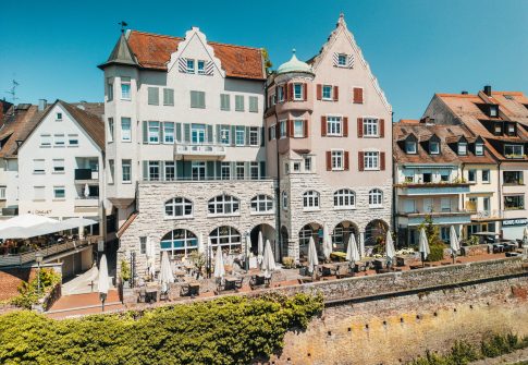 17 Wohnungen, 6 Gewerbeeinheiten in Ulm